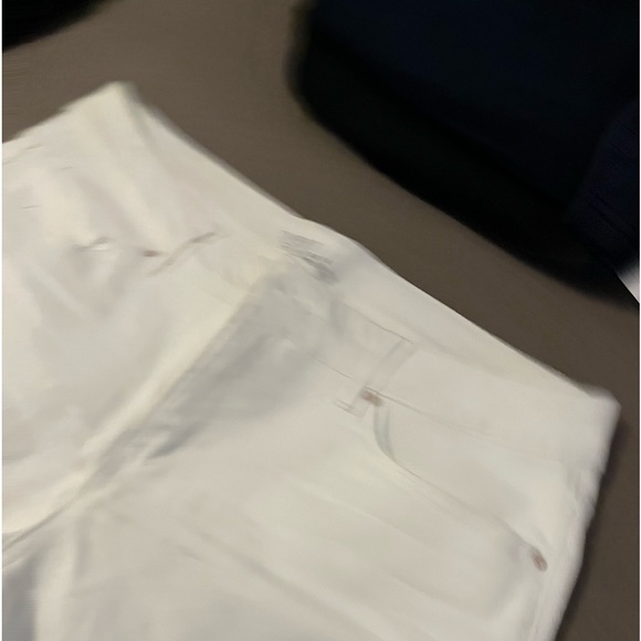 White cut off shorts nwot - Picture 1 of 2